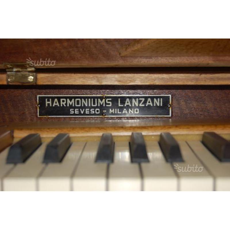 ORGANO antico Harmoniums Lanzani (a pedale)